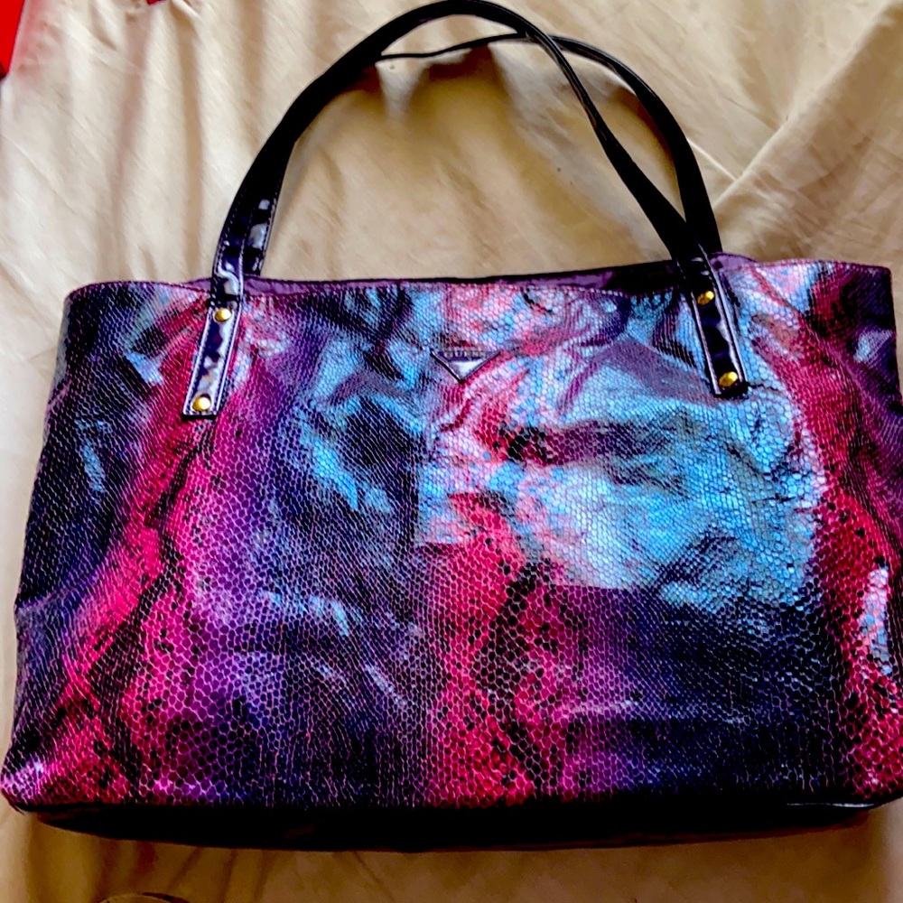 Guess purse